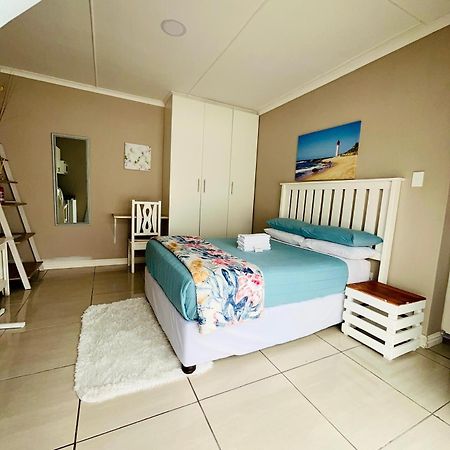 Hidden Bliss Guesthouse Източен Лондон Екстериор снимка